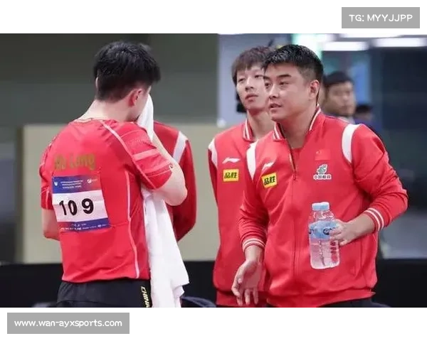 越南选手阮英秀赤脚拼搏东南亚杯 草根奋斗故事感动网络 越南选手阮英秀赤脚拼搏东南亚杯 草根奋斗故事感动网络